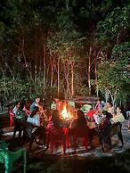 Buddy hikers wellness farmhouse