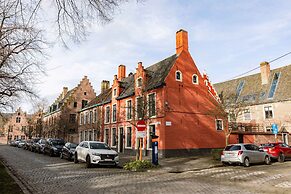 Huswell - Architect gem in the Heart of Ghent