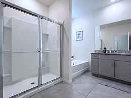 Beautiful 5 Bed Pool Home With Game Room-7543ol 5 Bedroom Home