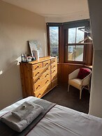 Hillside Hotel & Restaurant