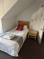 Hillside Hotel & Restaurant