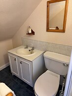 Hillside Hotel & Restaurant