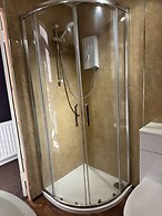 Hillside Hotel & Restaurant