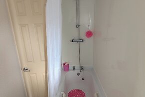 Beachcomber Cabin, Dog Friendly - Anderby Creek