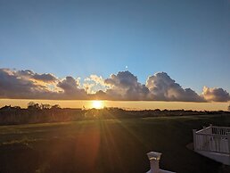 Beachcomber Cabin, Dog Friendly - Anderby Creek