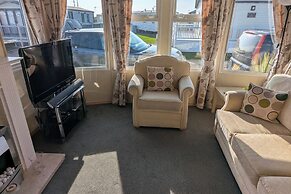 Beachcomber Cabin, Dog Friendly - Anderby Creek