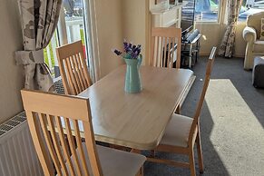 Beachcomber Cabin, Dog Friendly - Anderby Creek