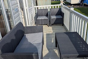Beachcomber Cabin, Dog Friendly - Anderby Creek
