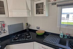 Beachcomber Cabin, Dog Friendly - Anderby Creek