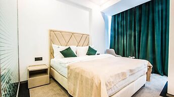 Central Carol ApartHotel