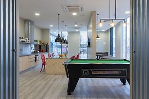 Student Only The Barn