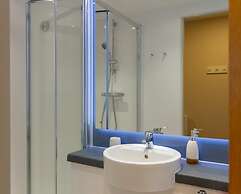 Student Only The Barn