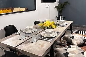 Oak Suite - 2 Bed - Sleeps 4 - Central Blackpool