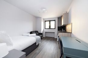 JOIVY Chic Studio near Holyrood Park