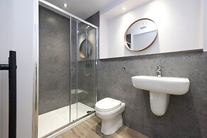 JOIVY Chic Studio near Holyrood Park