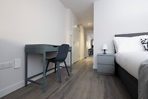 JOIVY Chic Studio near Holyrood Park