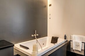 Ad Aram Suites