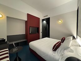 Ad Aram Suites