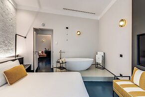 Ad Aram Suites