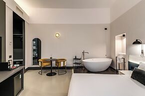 Ad Aram Suites