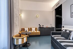 Ad Aram Suites