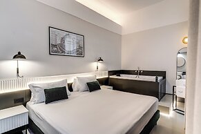 Ad Aram Suites