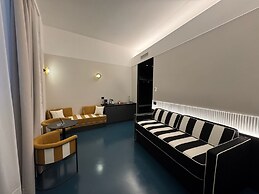 Ad Aram Suites