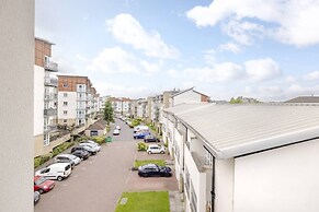 Elegant Flat with Balcony
