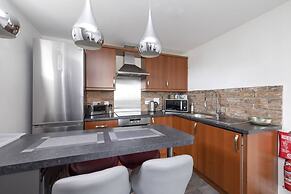 Elegant Flat with Balcony