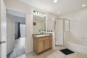 Your Florida Paradise Home New 3 BR Pool