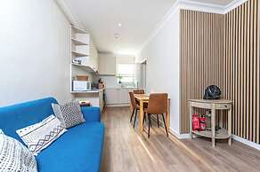 New 2bed - 20min to London - Free Parking - Petsok