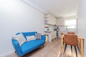 New 2bed - 20min to London - Free Parking - Petsok