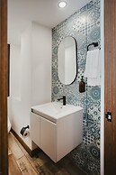 Nomadic Suites