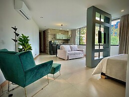 Nomadic Suites