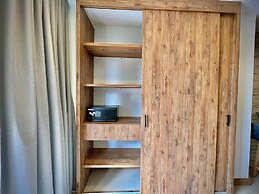 Nomadic Suites