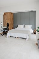 Nomadic Suites