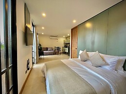 Nomadic Suites