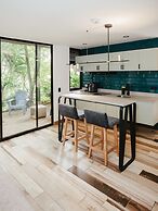 Nomadic Suites