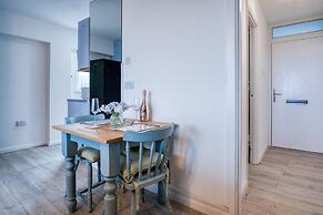 Driftwood Den - 1 Bedroom Apartment - Saundersfoot