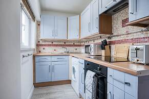 Driftwood Den - 1 Bedroom Apartment - Saundersfoot