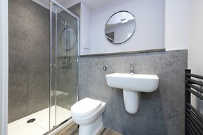 JOIVY Deluxe Studio near The Meadows