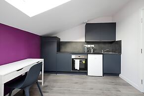 JOIVY Deluxe Studio near The Meadows