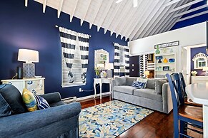 Captains Cottage Sleeps 6!