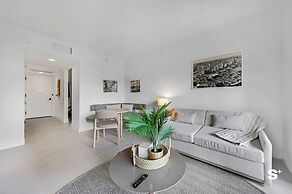 Chic Downtown Retreat 1BR Apartment