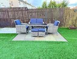 Quirky 2-Bed with Free Parking