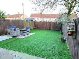 Quirky 2-Bed with Free Parking