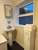 Stylish 2 Bedroom Apartment in Havant