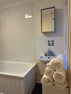 Stylish 2 Bedroom Apartment in Havant