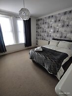 Stylish 2 Bedroom Apartment in Havant