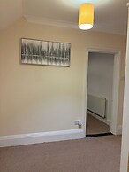 Stylish 2 Bedroom Apartment in Havant